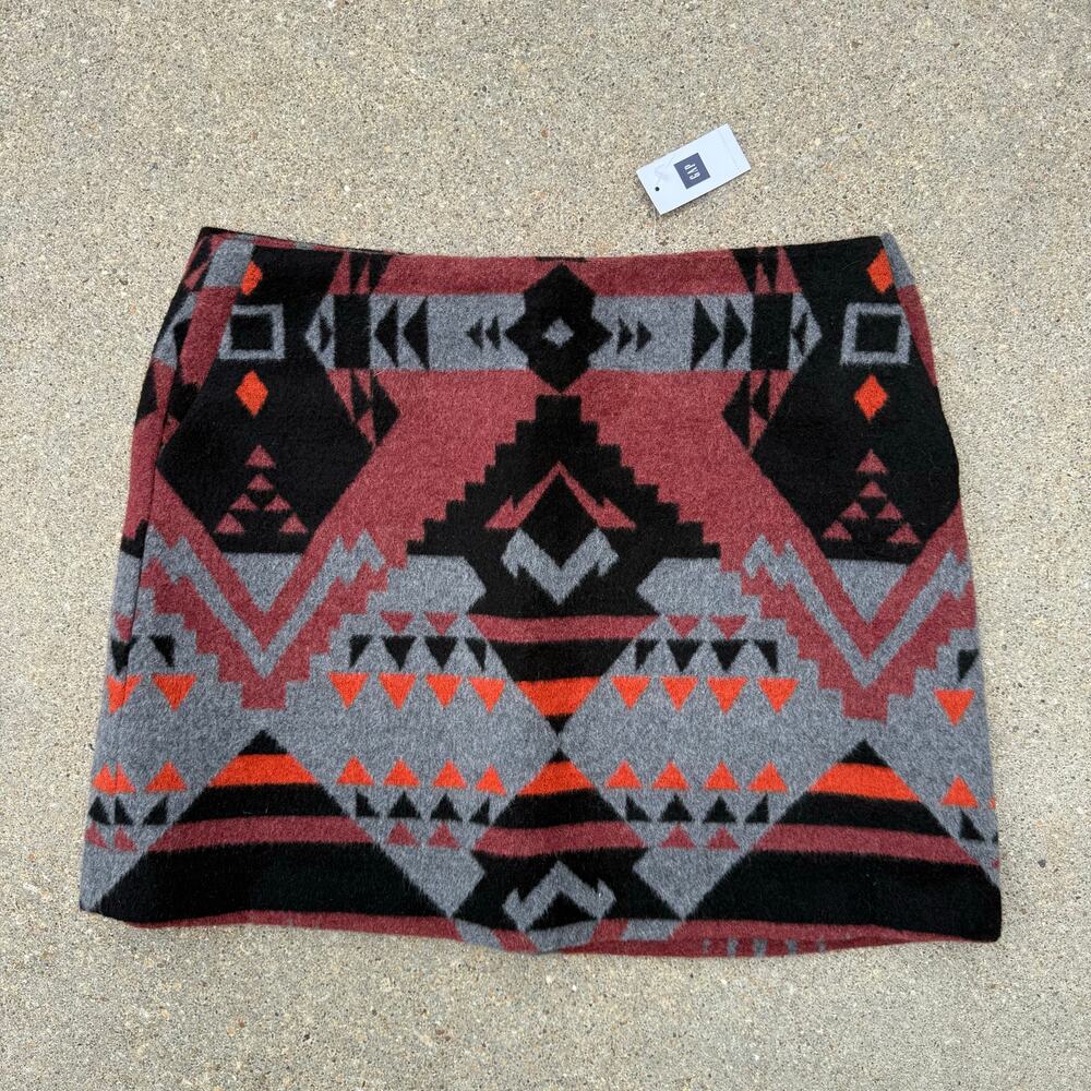 Gap Mini Skirt Wool Blend Aztec Print Red Black Southwest Ski Bell NWT Size 8